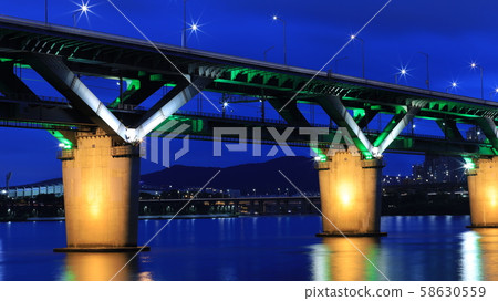 Han River Night View 58630559