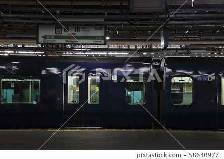 The Saikyo Line direct Sotetsu 12000 system that appeared at Shinagawa Station 58630977