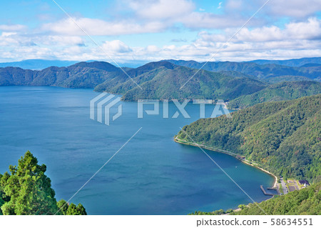 [Lake Biwa from Kasumigatake summit observatory] Iiura, Kinomotocho, Nagahama City, Shiga Prefecture 58634551