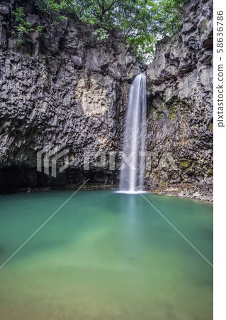 京畿道漣川郡耆那教瀑布 58636786