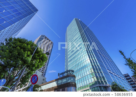 Scenery in front of Shirokane Takanawa Station Building of Shirokane Aercity 58636955