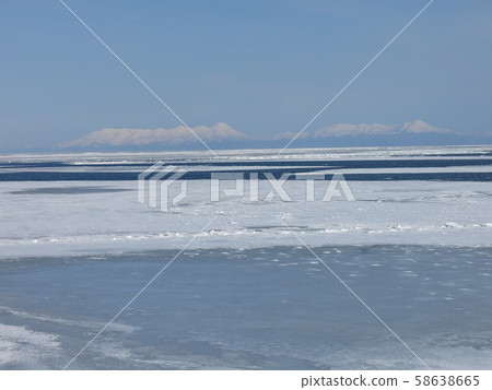 網走流冰觀光破冰船極光（近海路線）上的景色（知床山流冰場） 58638665