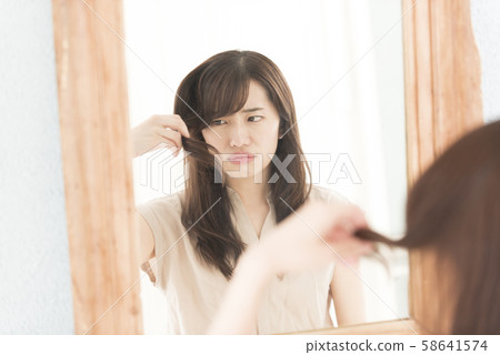 Hair damage bruise beauty beauty Hair damage bruise beauty beauty 58641574