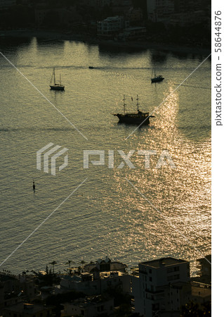 Low key aerial view of Saranda bay, Albania 58644876