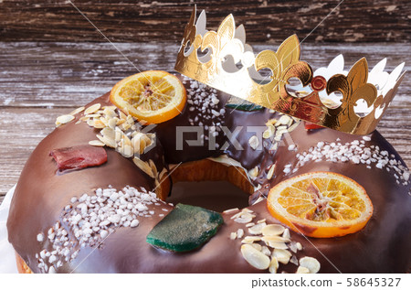 Roscon de reyes background Roscon de reyes background 58645327