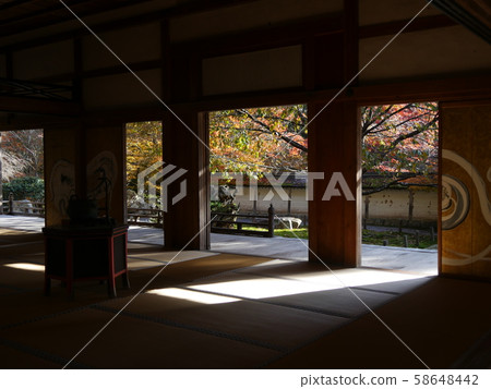 寺廟客廳 寺廟客廳 58648442