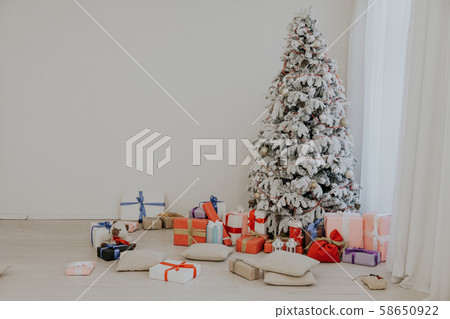 Christmas tree festive decor New Year's Eve gifts 58650922