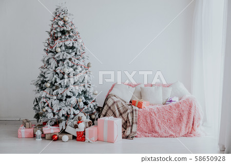 Christmas tree festive decor New Year's Eve gifts 58650928