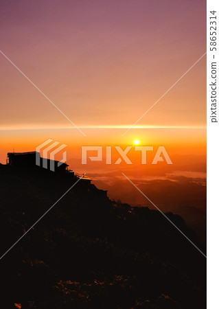 Spring Yatsugatake mountain climbing: The dawn of Akadake Summit Sanso Spring Yatsugatake mountain climbing: The dawn of Akadake Summit Sanso 58652314