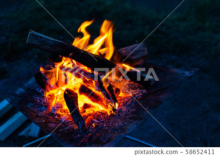 Camping material Bonfire burning fire Camping material Bonfire burning fire 58652411