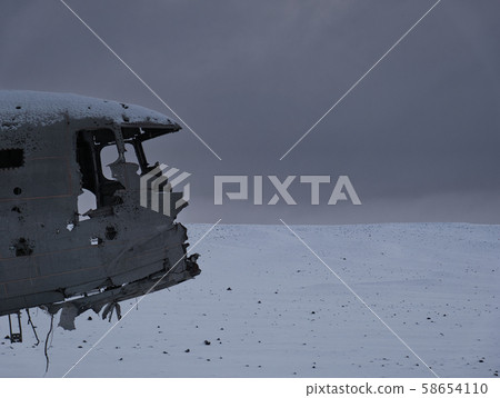 The cockpit of the crashed plane in Iceland 58654110
