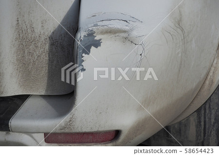 Deteriorated car (rust, dent, dirt, scratches) 58654423