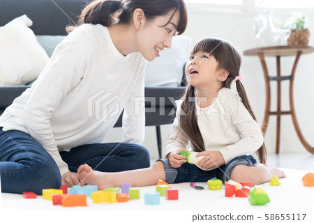 Secret talk with family mama Secret talk with family mama 58655117