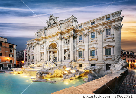Fountain di Trevi in Rome, Italy Fountain di Trevi in Rome, Italy 58662781