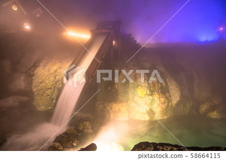 “群馬縣”草津溫泉,Yubata“夜景” “群馬縣”草津溫泉,Yubata“夜景” 58664115