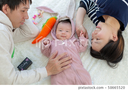 Family picture sleeping posture 58665520
