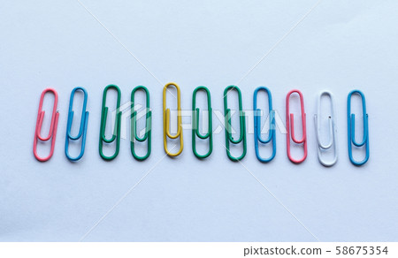 Paperclips 58675354