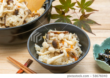 蘑菇飯 58676040
