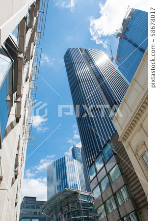 London City Financial District 58678017
