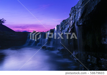 Kuroshiki Falls in Yoshikawa 58679603