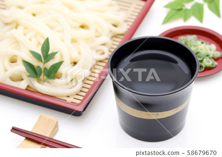 Chilled noodles 58679670