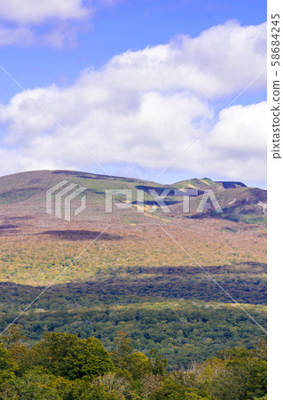 Autumn colors of Mount Kurikoma 58684245
