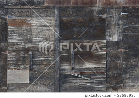 Door of the old hut Door of the old hut 58685953