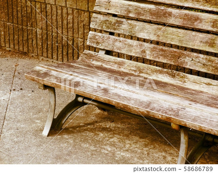 Wooden bench Wooden bench 58686789