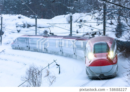 Akita Shinkansen Komachi 58688227