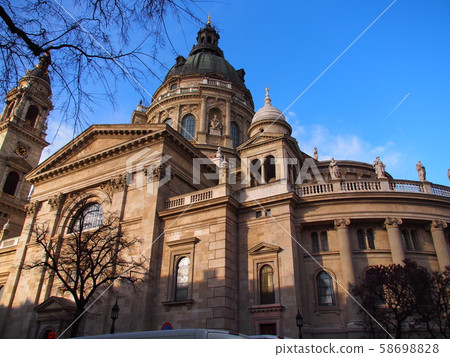 St. Stephen's Basilica in Budapest, Hungary St. Stephen's Basilica in Budapest, Hungary 58698828