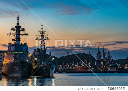 Yokosuka military port night view 58698935