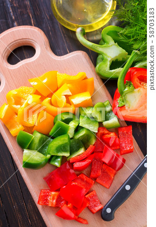 color pepper 58703183