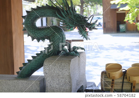 Temizuya Himeji Gokoku Shrine Temizuya Himeji Gokoku Shrine 58704182