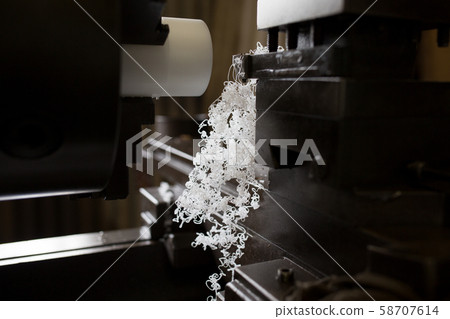 Machining polyacetal with a lathe 58707614