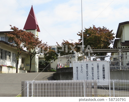 The bell hill boy's house 58710791