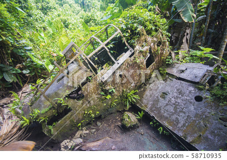 帕勞共和國零型軍艦（零戰）保留在佩萊留島上，該島是第二次世界大戰的激烈戰鬥島 58710935