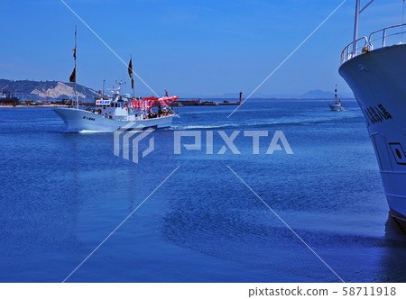 港口的早晨 58711918