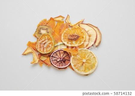 Additive-free dried fruit Additive-free dried fruit 58714132