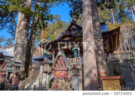 Sa玉縣秩父市三峰神社的聖樹和禮拜堂 58714303