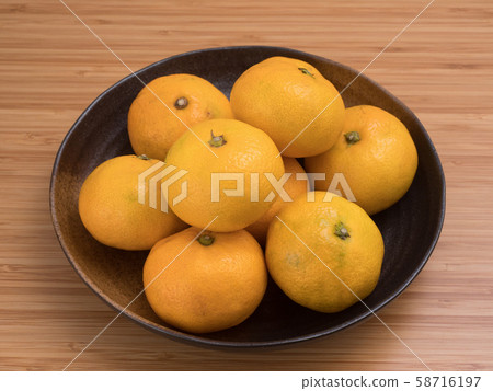 早熟橙子 58716197