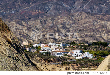 Illar in La Alpujarra Granadina, Sierra Nevada, Spain. Illar in La Alpujarra Granadina, Sierra Nevada, Spain. 58716854