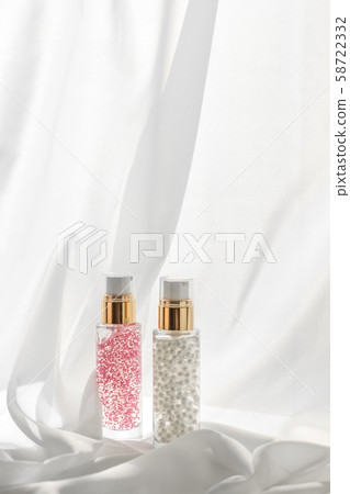 Skincare serum and make-up primer gel bottle, 58722332