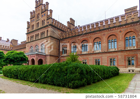 Chernivtsi National University Chernivtsi National University 58731804