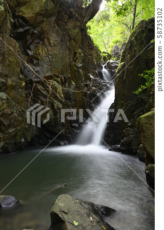Ryuo Falls (Idemachi, Tsurugi-gun, Kyoto) Ryuo Falls (Idemachi, Tsurugi-gun, Kyoto) 58735102