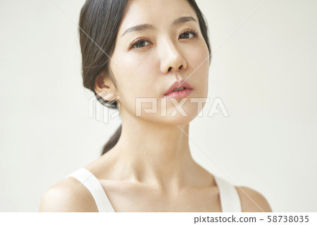 Women's beauty skin care 58738035