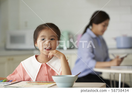 Parent and child 58738434