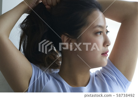 Woman lifestyle relax 58738492