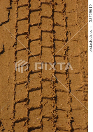 輪胎痕跡 58739619