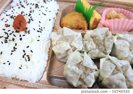 Delicious grilled lunch Delicious grilled lunch 58740585