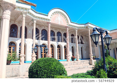 Courtyard of a Shah house, Isfahan, Iran 58744929